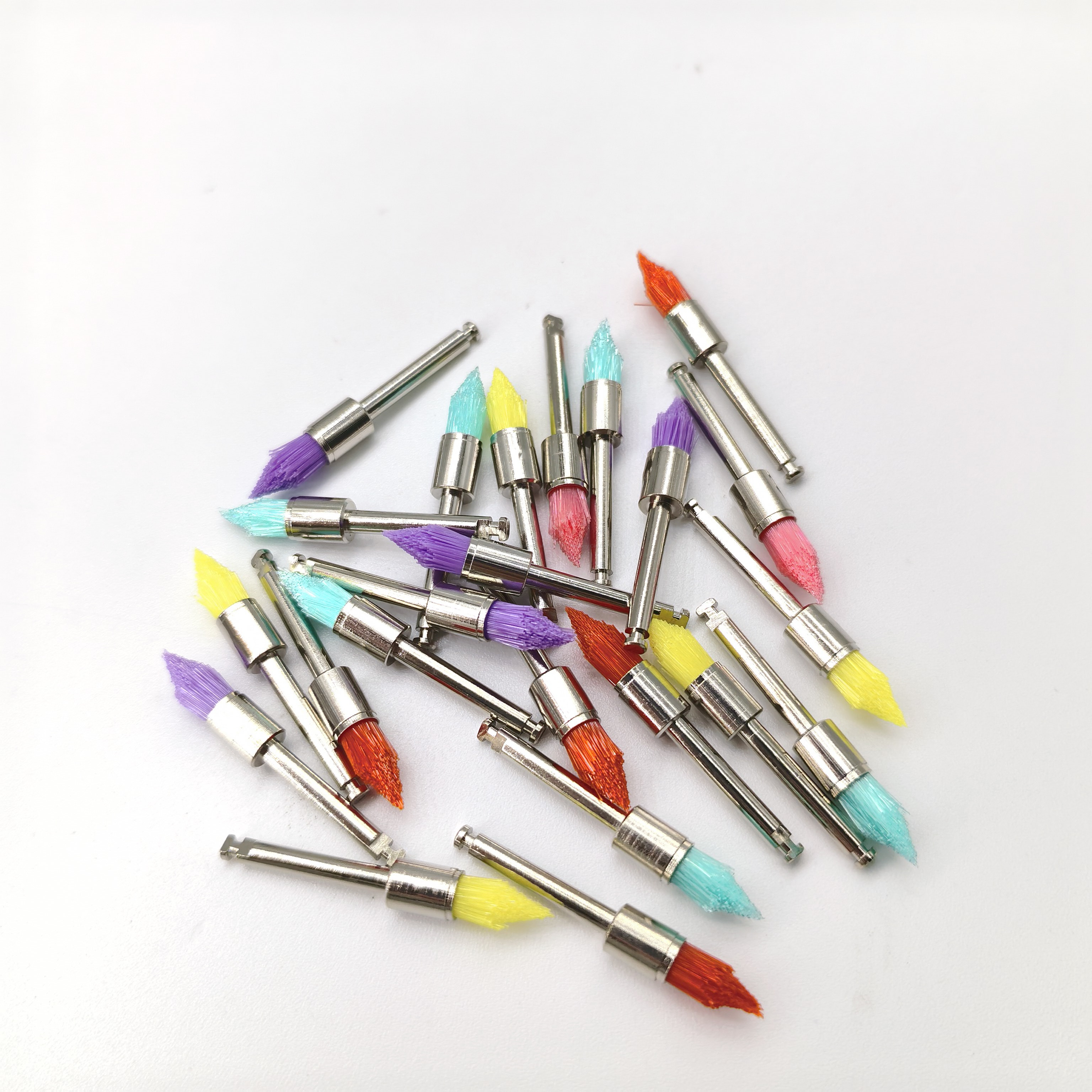 فرشاة مدببة من Ouwen متعددة الألوان اختيارية 100 قطعة/صندوق مرمزة بالألوان من النوع العملي